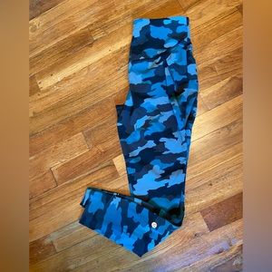 Lululemon base pace tight